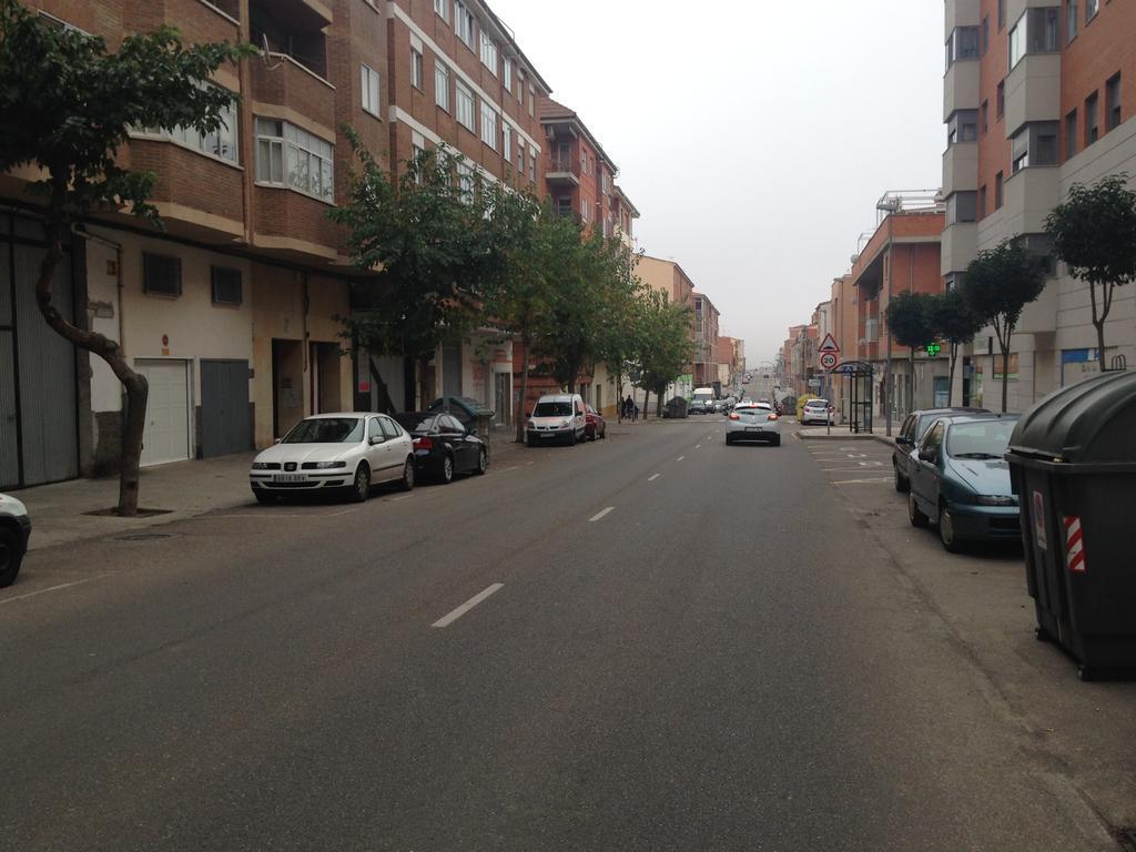 Hostal El Poligono Zamora Kültér fotó