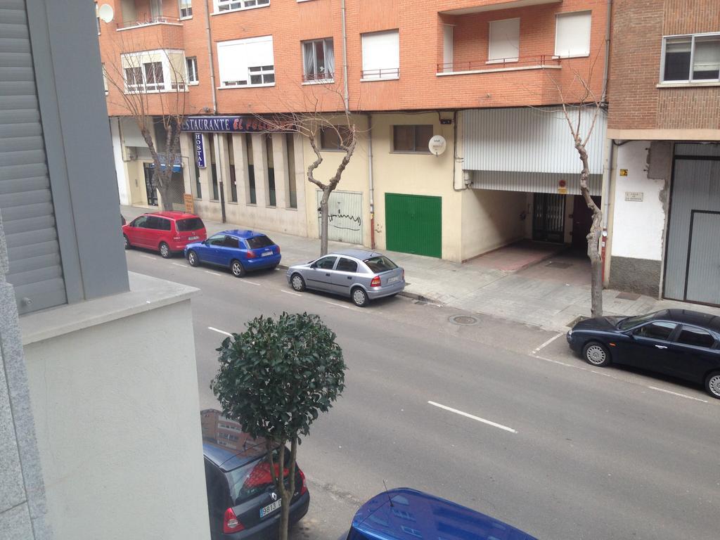 Hostal El Poligono Zamora Kültér fotó